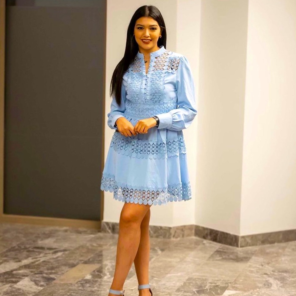 Meet your Posher, Elmo